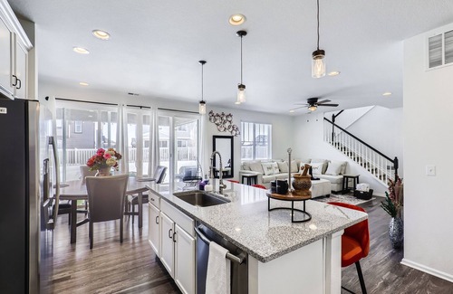 Henderson House | Spacious and Modern Home near DIA