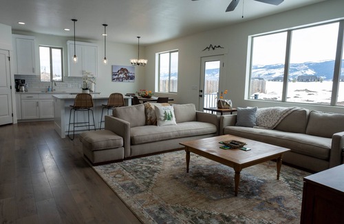 Driggs House | Spacious and Modern Teton Valley Home