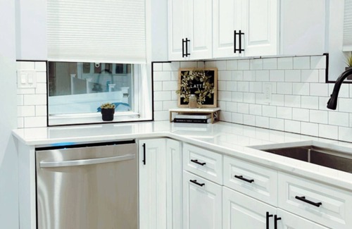 Perth Amboy House | Spacious and Modern apartment in central NJ