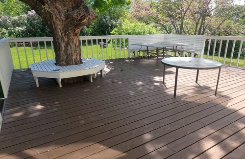 Omena House | Spacious And Peaceful Retreat On Grand Traverse Bay! Private Beach Front