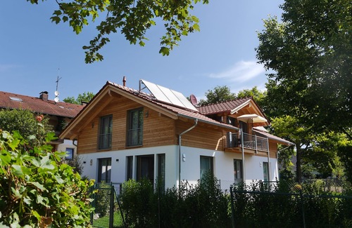 Utting am Ammersee Apartment | Spacious apartment - new - walk to the lake - sauna - Utting am Ammersee