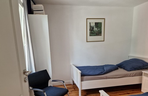 Hatzfeld House | Spacious apartment in the courtyard of a historic mill