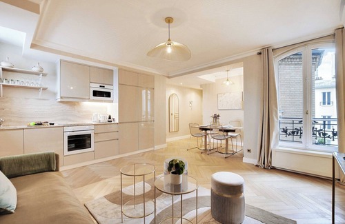 Pigalle Apartment | Spacious apartment - 2BR/6P - Necker