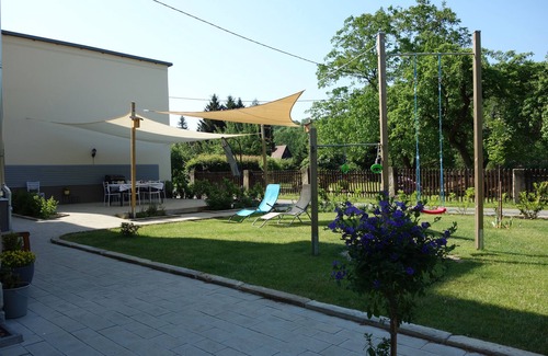Rottwerndorf Apartment | Spacious apartment for 6 people with 3 bedrooms, children welcome