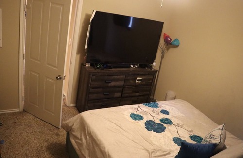 Fort Worth Apartment | Spacious apartment in a peaceful area of Southwest Fort Worth Book Now!!