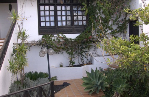 Yaiza Apartment | spacious apartment in a complex of 4 in quiet area