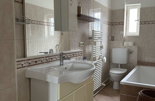 Rosenheim Apartment | Spacious apartment with a balcony