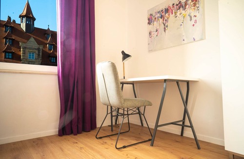 Altstadt - Sankt Lorenz Apartment | Spacious apartment with balcony in the heart of the historic old town