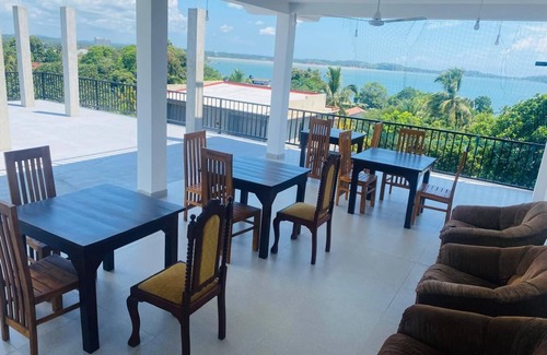 Kamburugamuwa Apartment | Spacious apartment with 13 bedrooms with bathrooms.Fiber wifi also have