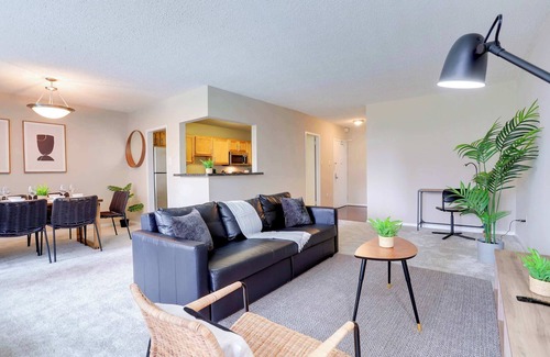 Aurora Highlands Apartment | Spacious Apt Near D.C. & Metro