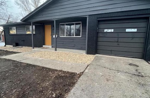 Alta Vista Area House | Spacious Arvada Family Home with King Beds and Office