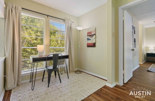 Highland Hills Apartment | Spacious ATX Apt | Private Deck + All Essentials