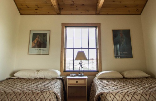 Fort Smith Cabin | Spacious Bluff Cabin #2 Overlooking Bighorn River