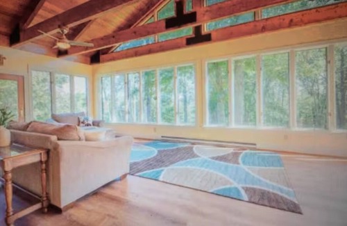 Rio Condo | Spacious BR with Bathroom & Pond View