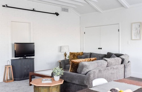 Pleasant Hills Apartment | Spacious & Bright Retreat – Perfect for Families!