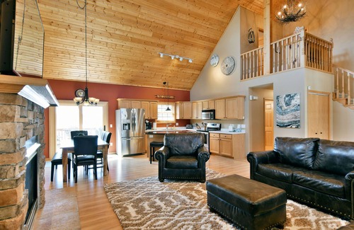 Danbury Cabin | Spacious cabin for any type of get away! Minutes away from dozens of activities!