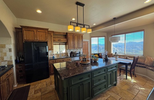 El Cajon House | Spacious Canyon Retreat: 10 Acres, Mountain Views, Pet-Friendly, Near San Diego