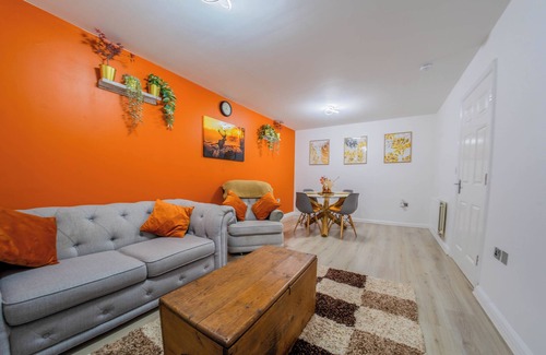 Royal Tunbridge Wells Apartment | Spacious & Central Ground Floor Apt