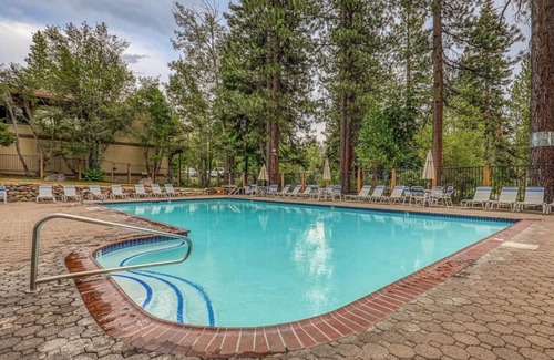 Kings Beach House | Spacious Chic Townhome with 3 Beds, Pool and Spa Access