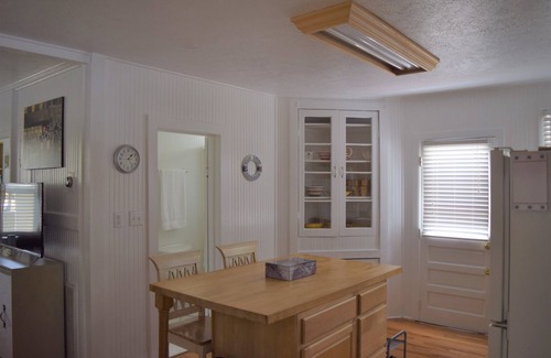 Folly Beach House | Spacious Comfort & Convenient! Steps to downtown & beach! Adjustable KING bed!