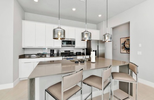 Reunion Hotel | Spacious Condo near Disney with Resort & Waterpark Access - B6-126