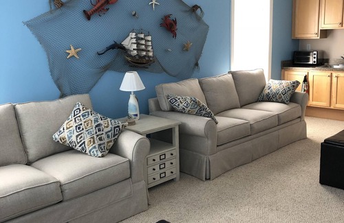 Cape May - Wildwood Condo | Spacious condo steps away from beach and boardwalk!