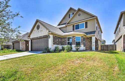 College Park House | Spacious Conroe Home - 6 Mi to The Woodlands!