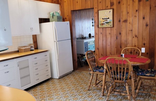 Bemus Point Cottage | Spacious cottage with huge yard!
