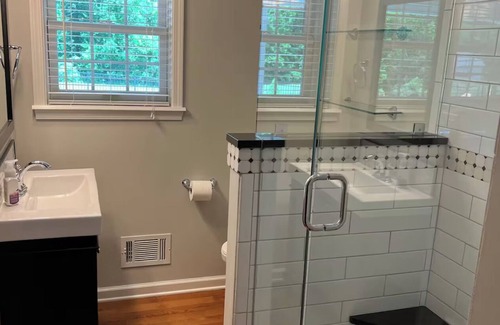 Fisherville Other | Spacious countryside getaway with a pool! Fun for the whole family or friends!
