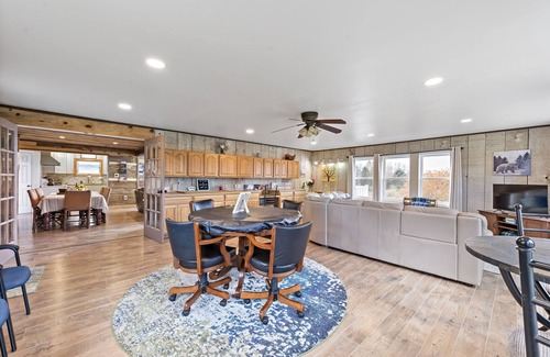 Jim Thorpe House | Spacious-Cozy Cabin-Jim Thorpe-Sauna-Game Room-Fireplace-Pool-Lake-Beach-Slopes