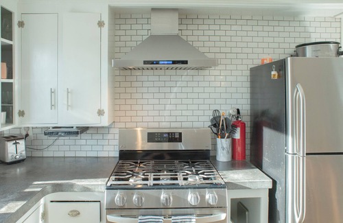 East Deering House | Spacious Craftsman w/Casco Bay Views. Hot Tub, Patio, Easy Access to Old Port