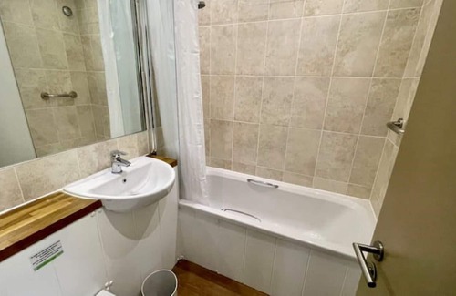 Liverton House | Spacious Deer Park Holiday Lodge - Devon Getaway!