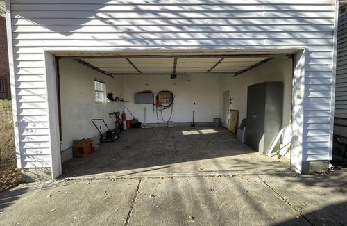 Richmond Heights House | Spacious Duplex - Quiet Neighborhood, Pet Friendly