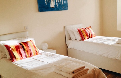 Gosport Apartment | Spacious Duplex Apartment Sleeps 8