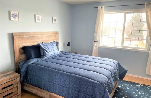 Camrose House | Spacious Duplex