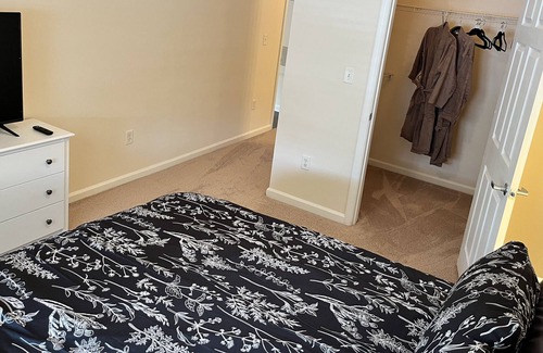 Ballenger Creek Apartment | Spacious, Elegant 2BR apartment near Frederick
