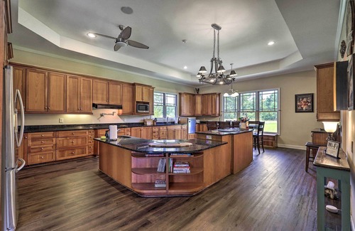 Houston County House | Spacious Elko Home - 6 Mi to Georgia Fairgrounds!