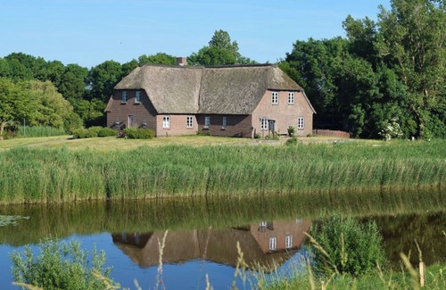 Ockholm Apartment | Spacious Family-Friendly Apartment with Garden in Ockholm