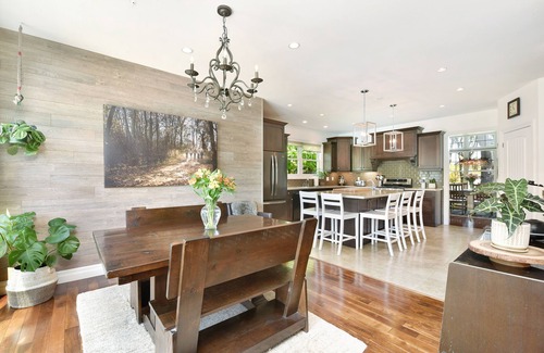 Kingsville House | Spacious family home in the heart of an idyllic town.