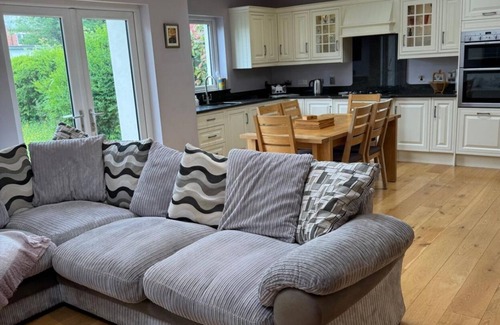 Belfast House | ☘️Spacious Family Home in Belfast