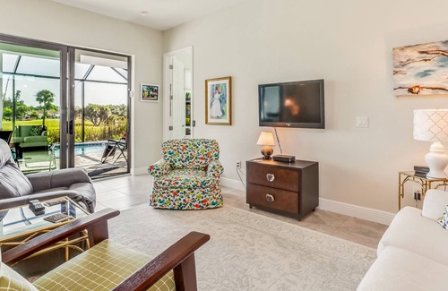 Alden Pines House | Spacious family home located on golf course w/ screened-in pool!
