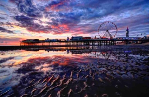 Bispham House | Spacious Family Home Minutes from the Beach