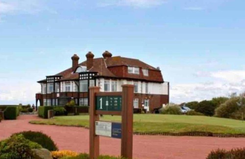 Bispham House | Spacious Family Home Minutes from the Beach