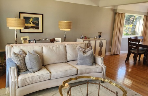 Oak Bay House | Spacious Family Home with Large Yard in Oak Bayn