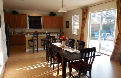 Kissimmee House | Spacious fully furnished home w heated pool & spa, 25 mins to Disney & Universal