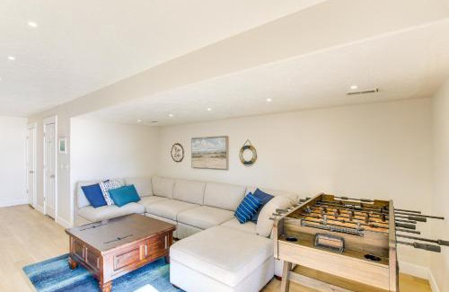 Harbor Village House | Spacious Garden City Townhome with Lake Views!