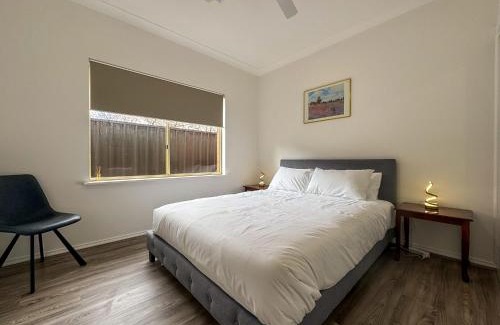 Glenunga House | Spacious Glenunga Home with Garage Parking
