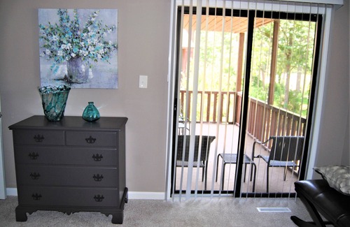 Southern Pines Condo | Spacious Golf Front Getaway in the Pines! 2BR/2BA-Short Commute to Fort Bragg