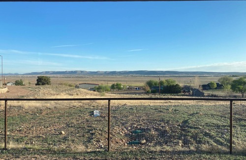 Paulden Cabin | Spacious Guest House with an Awesome View in Paulden, near Gunsite Academy