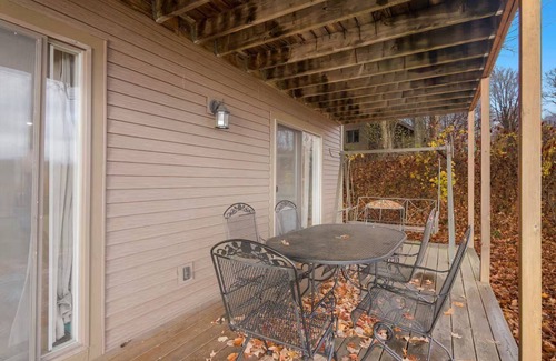 Kewadin House | 🍁 Spacious Hideaway in Torch Lake | Sunrise Views + Golf ➠ 741